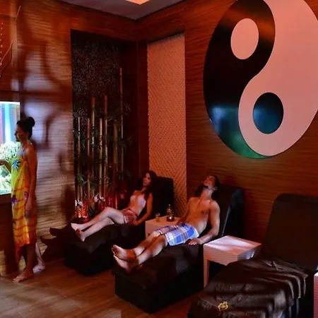 Azura Park Tourism Complex Apartment